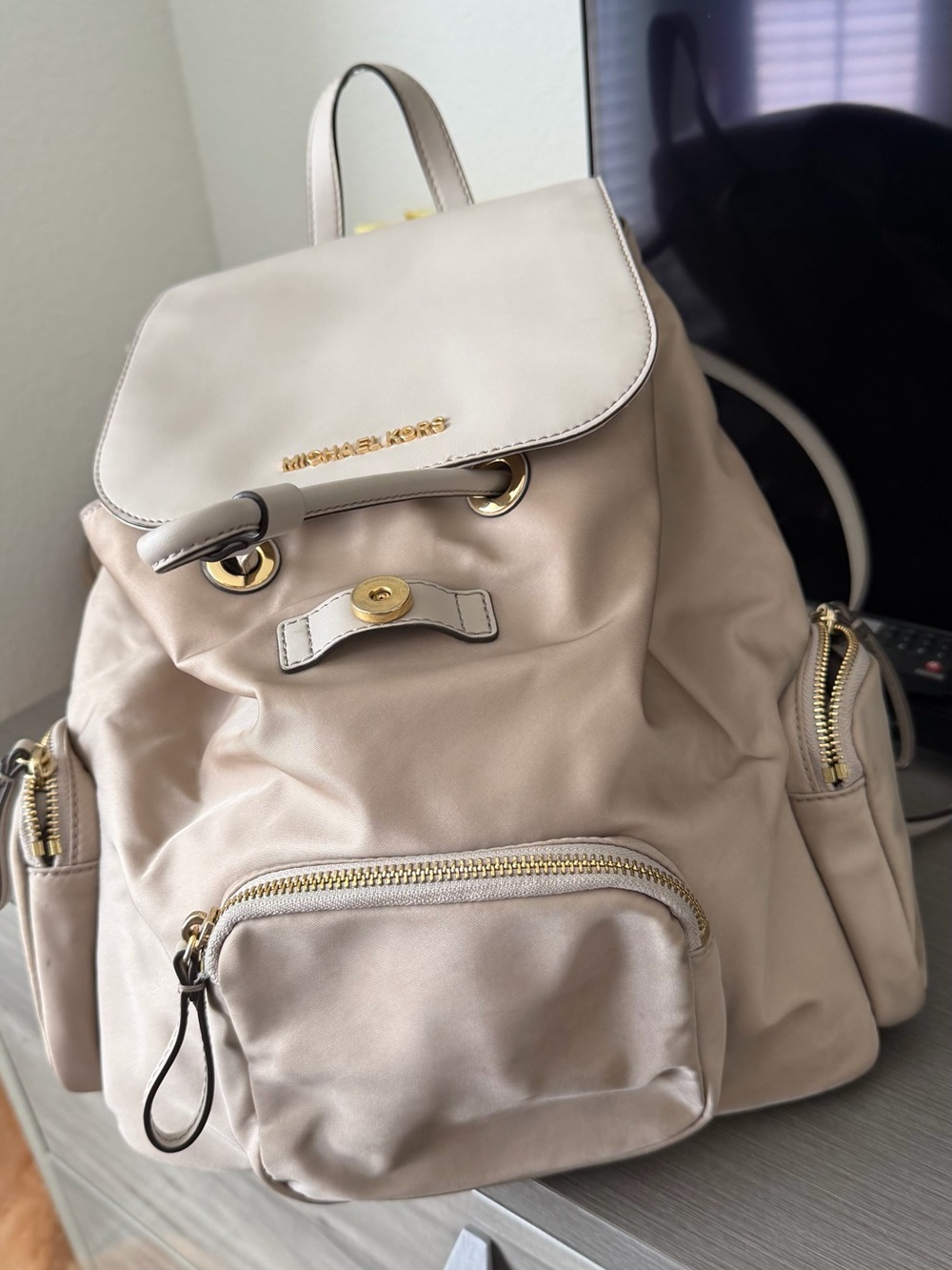 MICHAEL KORS Soft Cream Drawstring Backpack with Gold Hardware - Picture 2 of 11